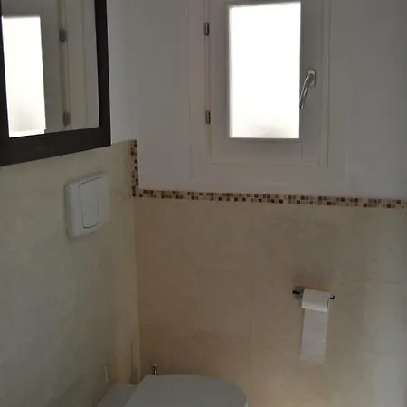 Casa Delfina, Contemporary Chic