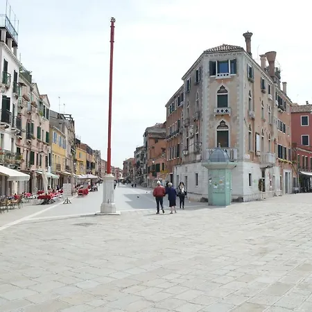 Apartment Casa Delfina, Contemporary Chic Venice