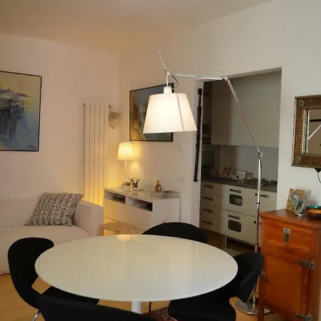 Appartement Casa Delfina, Contemporary Chic *