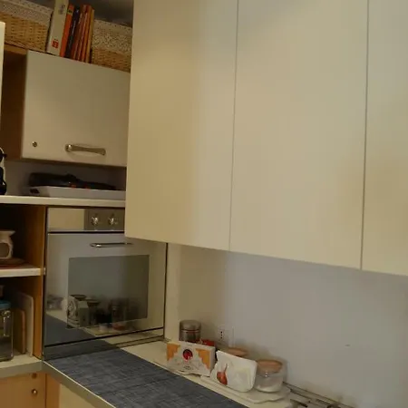Casa Delfina, Contemporary Chic Apartment