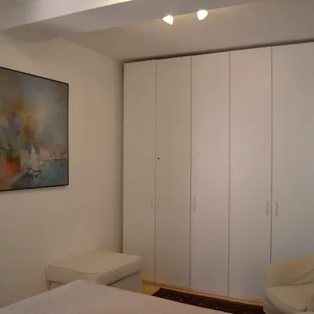 Casa Delfina, Contemporary Chic * Venice