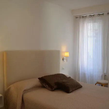 Casa Delfina, Contemporary Chic *